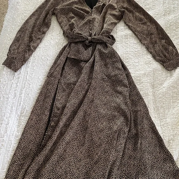 vince camuto long sleeve maxi dress Vince Camuto V-neck Long Sleeve Maxi Dress